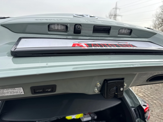 Toyota Corolla Cross 2.0 HEV Executive Plus - автомобили, коли, обяви за нови и употребявани 16