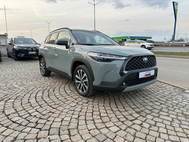 Toyota Corolla Cross Hybrid/2.0/VVT-I Team Deutschland - автомобили, коли, обяви за нови и употребявани 0