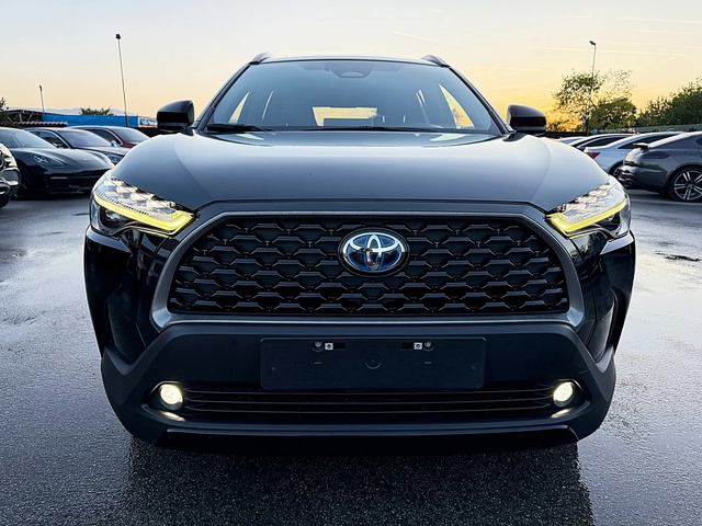 Toyota Corolla Cross 2.0Hybrid-4x4-Navi-Led-Bixenon-Kamera-Подгряване-! - автомобили, коли, обяви за нови и употребявани 0