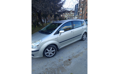 toyota-corolla-verso-1-8-129-k-s - 1