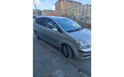 toyota-corolla-verso-1-8-129-k-s - 2