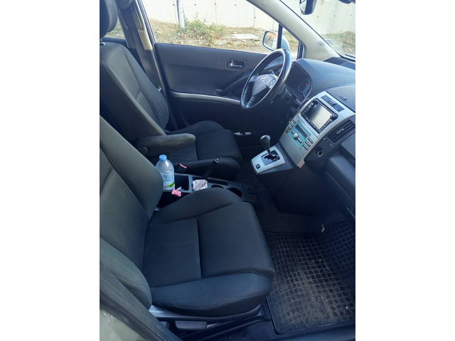 Toyota Corolla verso 1,8, 129 к.с. - автомобили, коли, обяви за нови и употребявани 4