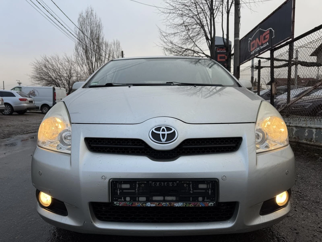 Toyota Corolla verso 2, 200D4D EURO4 - автомобили, коли, обяви за нови и употребявани 1
