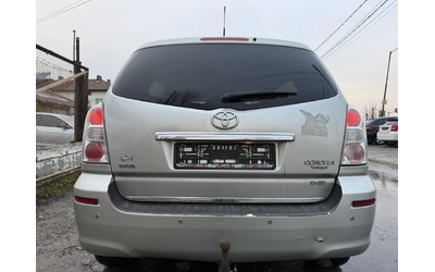 toyota-corolla-verso - 4