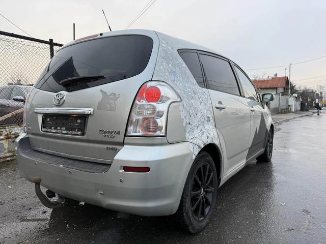 Toyota Corolla verso 2, 200D4D EURO4 - автомобили, коли, обяви за нови и употребявани 5