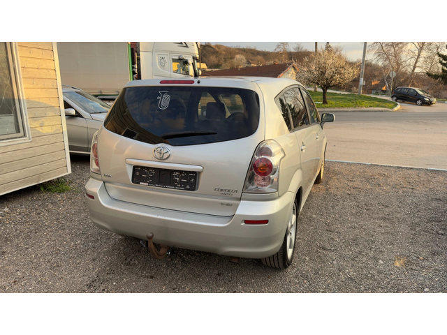 Toyota Corolla verso 7 МЕСТНА - автомобили, коли, обяви за нови и употребявани 3