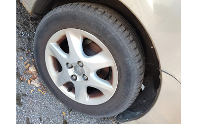 toyota-corolla-verso - 4