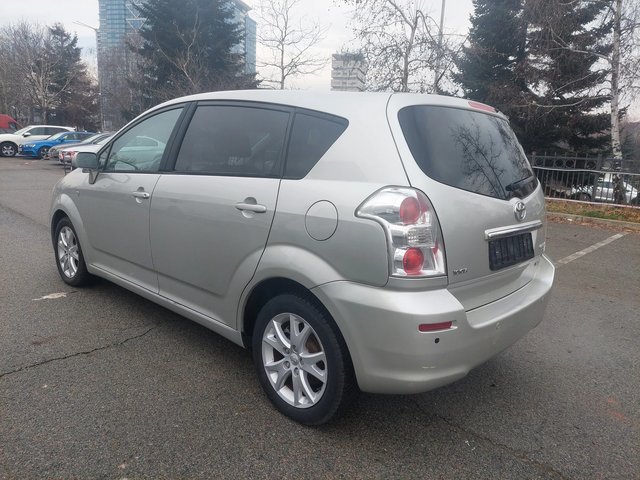 Toyota Corolla verso 2, 2d 136ps 143000km!!! - автомобили, коли, обяви за нови и употребявани 4