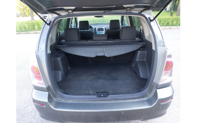 Toyota Corolla verso 1, 6i 110ps Italy - автомобили, коли, обяви за нови и употребявани 13