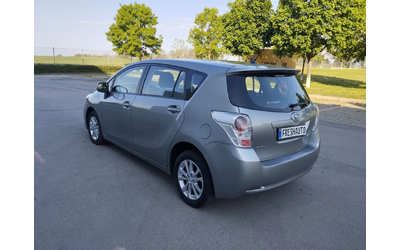 toyota-corolla-verso - 3