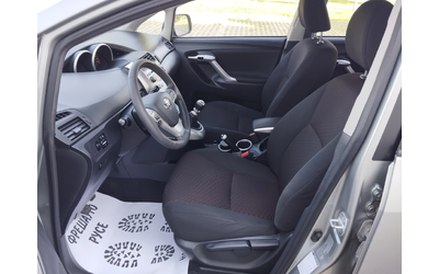 toyota-corolla-verso - 5