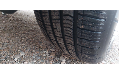 Toyota Corolla verso 2.2 d4d - автомобили, коли, обяви за нови и употребявани 10