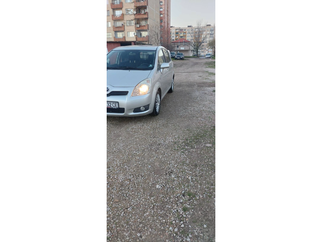 Toyota Corolla verso 2.2 d4d - автомобили, коли, обяви за нови и употребявани 1