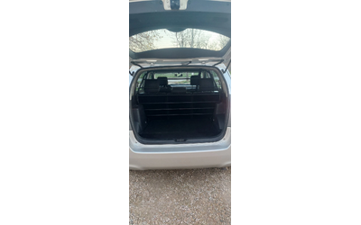 toyota-corolla-verso - 5