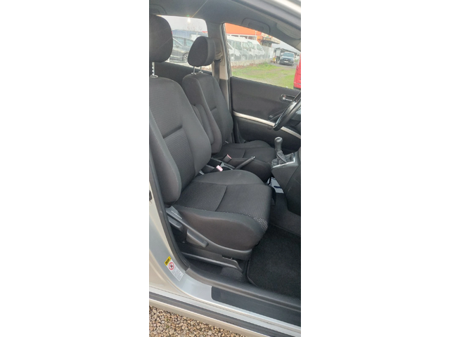 Toyota Corolla verso 2.2 d4d - автомобили, коли, обяви за нови и употребявани 7