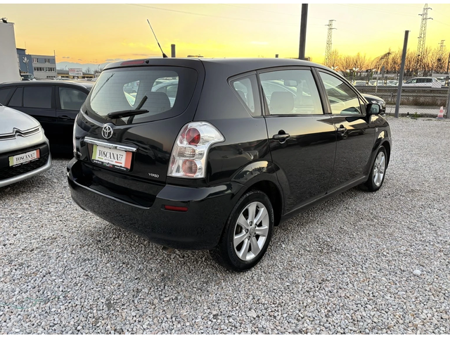 Toyota Corolla verso 2.2d4d* 136к.с.* Face* Navi* Лизинг - автомобили, коли, обяви за нови и употребявани 3