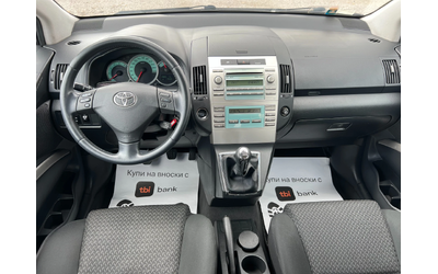 Toyota Corolla verso 2.2 D4D - автомобили, коли, обяви за нови и употребявани 9