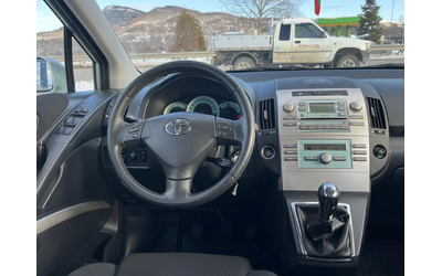 Toyota Corolla verso 2.2 D4D 136к 6 СКОРОСТИ КЛИМАТРОНИК АВТОПИЛОТ - автомобили, коли, обяви за нови и употребявани 11