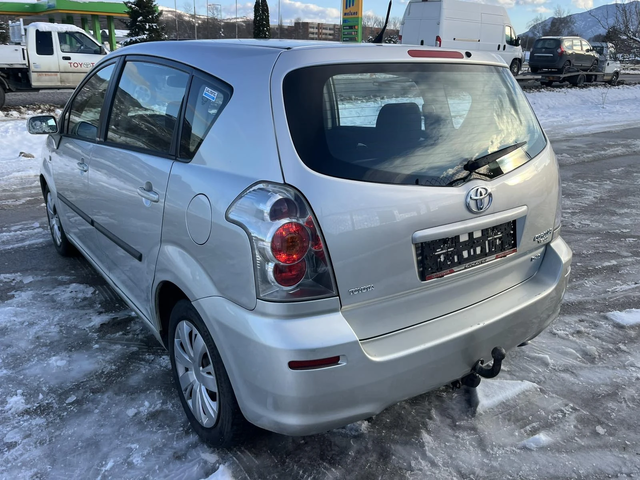 Toyota Corolla verso 2.2 D4D 136к 6 СКОРОСТИ КЛИМАТРОНИК АВТОПИЛОТ - автомобили, коли, обяви за нови и употребявани 4