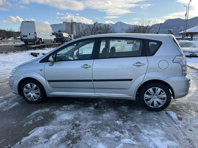 Toyota Corolla verso 2.2 D4D 136к 6 СКОРОСТИ КЛИМАТРОНИК АВТОПИЛОТ - автомобили, коли, обяви за нови и употребявани 5