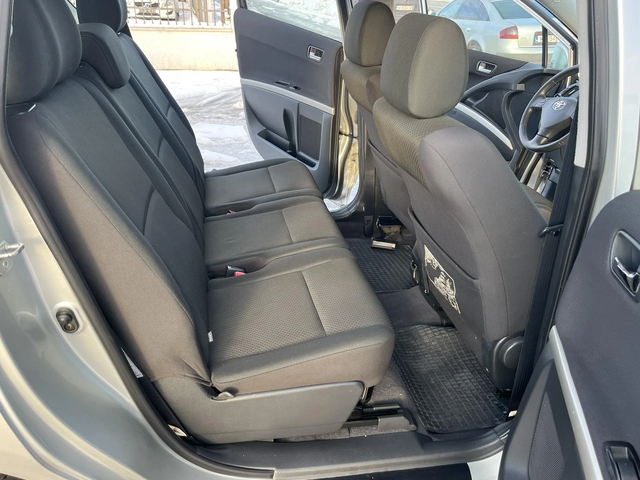 Toyota Corolla verso 2.2 D4D 136к 6 СКОРОСТИ КЛИМАТРОНИК АВТОПИЛОТ - автомобили, коли, обяви за нови и употребявани 9