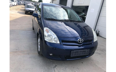 Toyota Corolla verso 2.2d4d 136k. UNIKAT - автомобили, коли, обяви за нови и употребявани 10