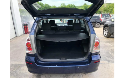 Toyota Corolla verso 2.2d4d 136k. UNIKAT - автомобили, коли, обяви за нови и употребявани 14