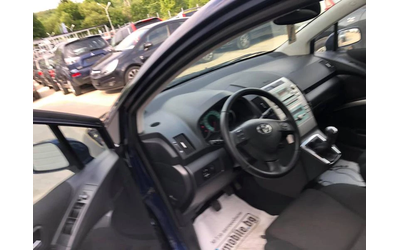 Toyota Corolla verso 2.2d4d 136k. UNIKAT - автомобили, коли, обяви за нови и употребявани 6