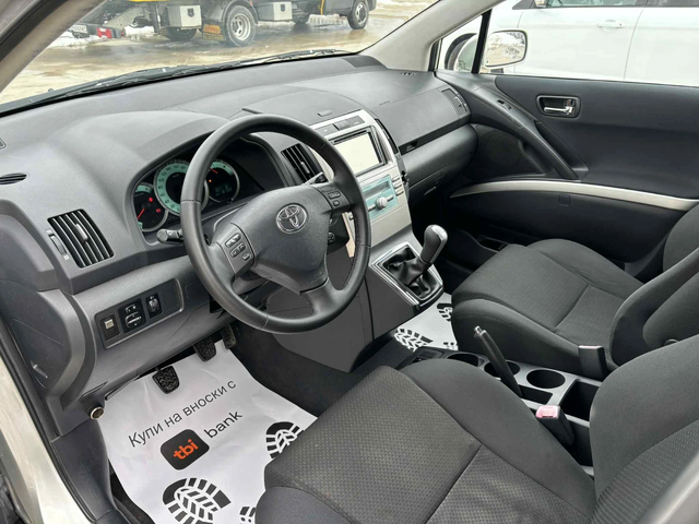 Toyota Corolla verso 2.0D4D 116k.c* 7 места* UNIKAT* - автомобили, коли, обяви за нови и употребявани 6