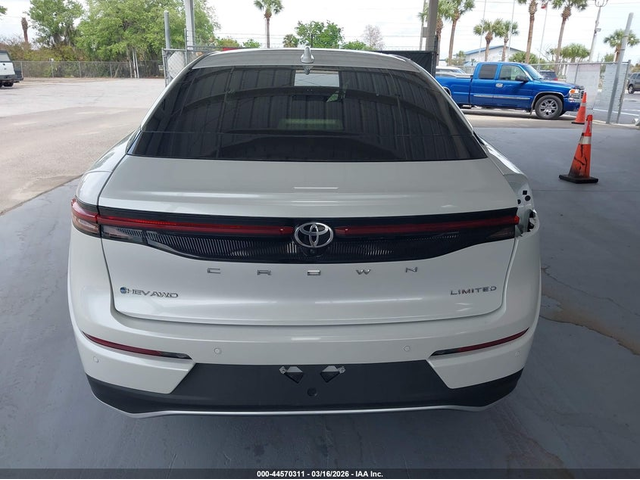 Toyota Crown 2.5L I-4 DI, DOHC, VVT, 184HP All Wheel Drive - автомобили, коли, обяви за нови и употребявани 15