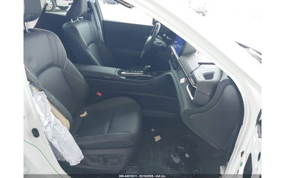 toyota-crown-2-5l-i-4-di-dohc-vvt-184hp-all-wheel-drive - 4