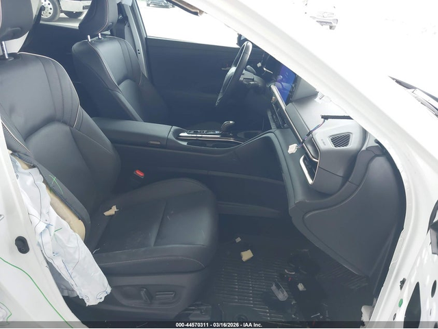 Toyota Crown 2.5L I-4 DI, DOHC, VVT, 184HP All Wheel Drive - автомобили, коли, обяви за нови и употребявани 4