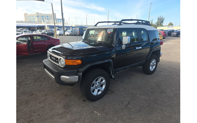 toyota-fj-cruiser - 2