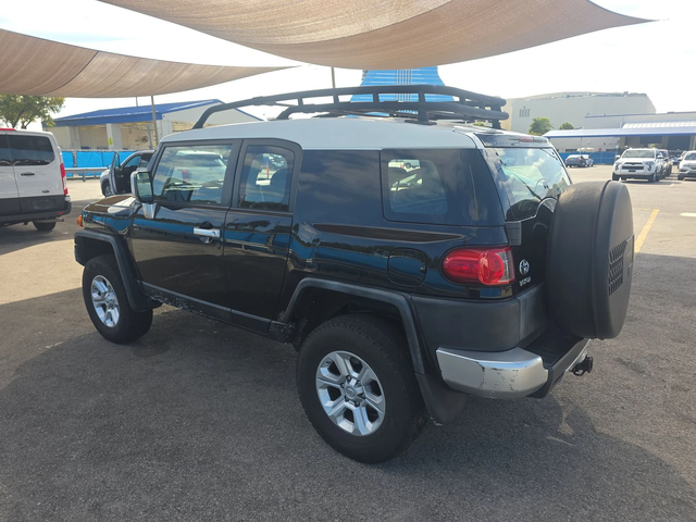 Toyota Fj cruiser 4.0 / AWD - автомобили, коли, обяви за нови и употребявани 3