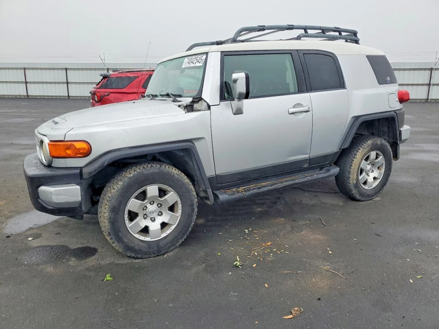Toyota Fj cruiser 4.0* БЛОКАЖ - автомобили, коли, обяви за нови и употребявани 0