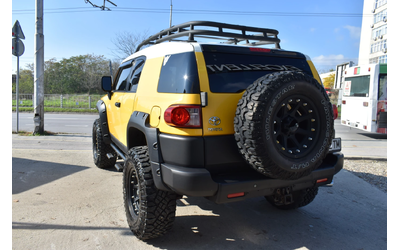 toyota-fj-cruiser - 3