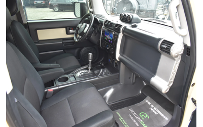 Toyota Fj cruiser 4.0i* V6* AUTOMAT* A-TRACK* 3''SUSPENSION* - автомобили, коли, обяви за нови и употребявани 14