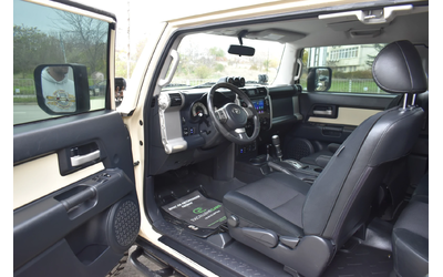 Toyota Fj cruiser 4.0i* V6* AUTOMAT* A-TRACK* 3''SUSPENSION* - автомобили, коли, обяви за нови и употребявани 8