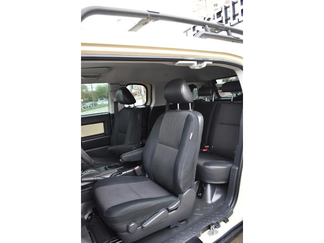 Toyota Fj cruiser 4.0i* V6* AUTOMAT* A-TRACK* 3''SUSPENSION* - автомобили, коли, обяви за нови и употребявани 9