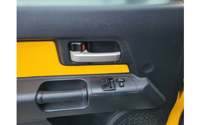Toyota Fj cruiser 4X4 AUTO REAR LOCKING DIFF UPGRADED AUDIO 4x4 - автомобили, коли, обяви за нови и употребявани 8
