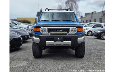 toyota-fj-cruiser - 2