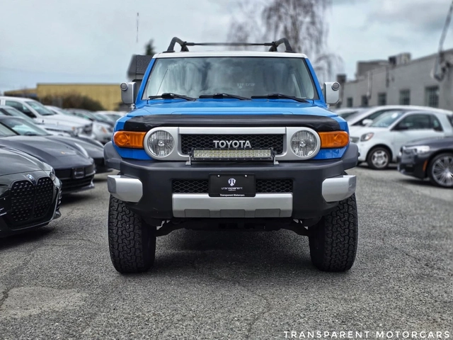 Toyota FJ Cruiser off road/ Parking Sensors/4WD/V6 - автомобили, коли, обяви за нови и употребявани 2