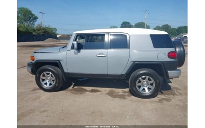 toyota-fj-cruiser - 4
