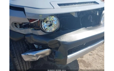 Toyota Fj cruiser - автомобили, коли, обяви за нови и употребявани 9