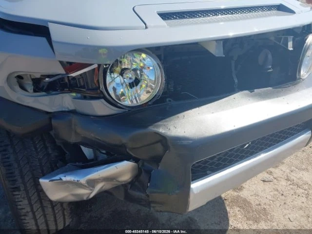 Toyota Fj cruiser - автомобили, коли, обяви за нови и употребявани 9