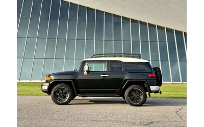 Toyota Fj cruiser - автомобили, коли, обяви за нови и употребявани 8