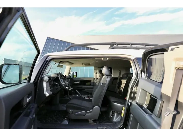 Toyota Fj cruiser - автомобили, коли, обяви за нови и употребявани 7