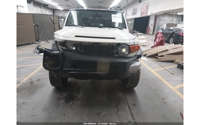 Toyota Fj cruiser 2014 FJ Cruiser 4x4 - автомобили, коли, обяви за нови и употребявани 13