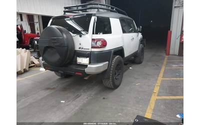 toyota-fj-cruiser - 2