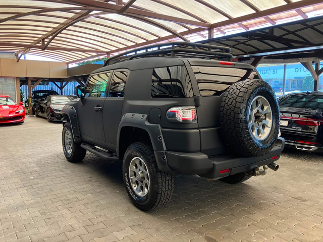 Toyota Fj cruiser V6 4.0/AWD/LPG/Климатик/Андроид - автомобили, коли, обяви за нови и употребявани 3
